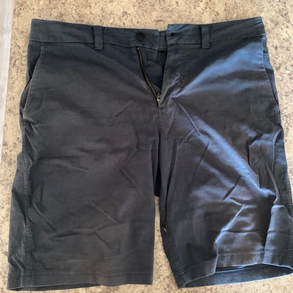 lululemon athletica Other - Men’s lululemon shorts